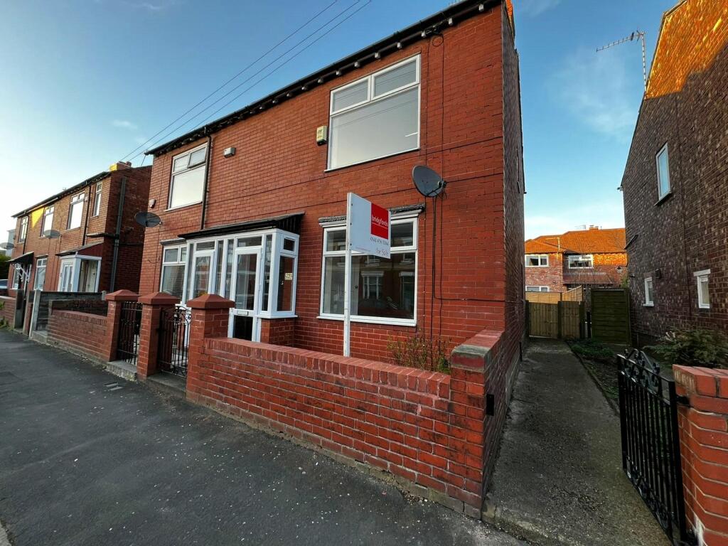 3 bedroom semidetached house for sale in Grove Street, Hazel Grove