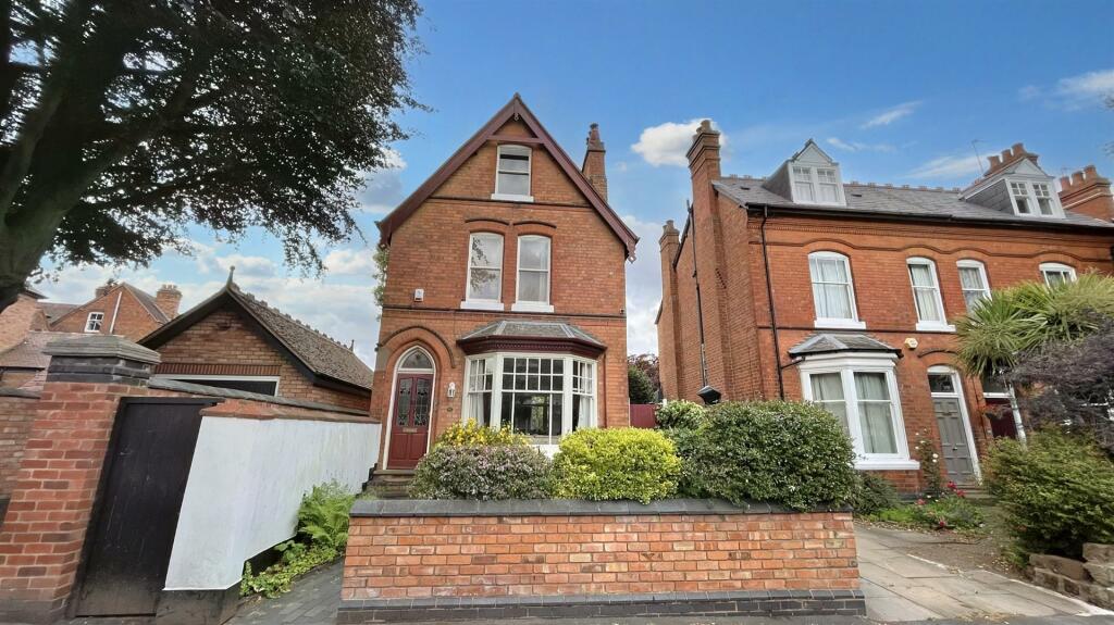 5 bedroom detached house for sale in Clarence Road, Moseley, B13