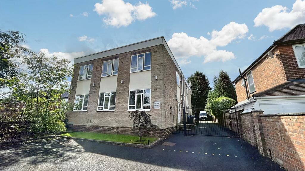 Additional property image - Willersey Road, Moseley - Development Investment Opportunity!