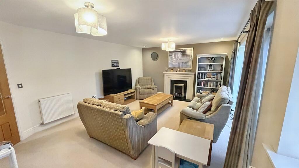 Additional property image - Robin Hood Lane, Hall Green