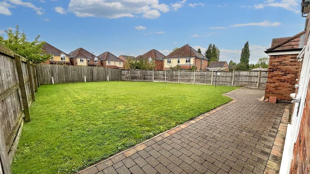 Additional property image - Robin Hood Lane, Hall Green