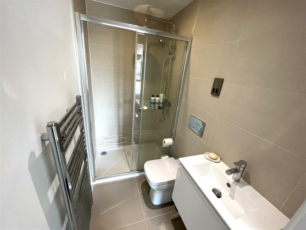 Additional property image - Moseley Central, Moseley