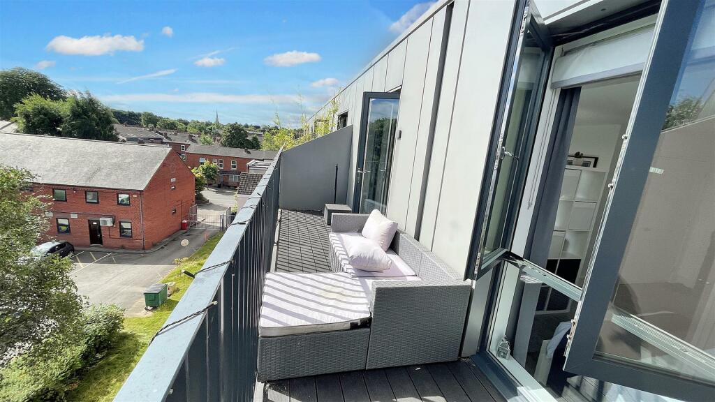 Additional property image - Moseley Central, Moseley