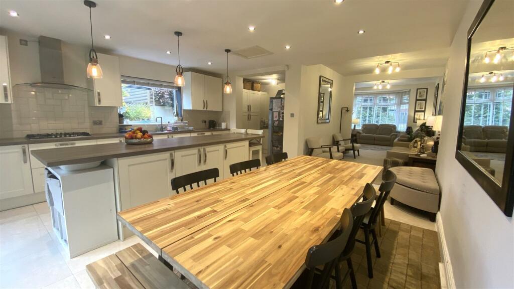 Additional property image - Yardley Wood Road, Moseley, Birmingham