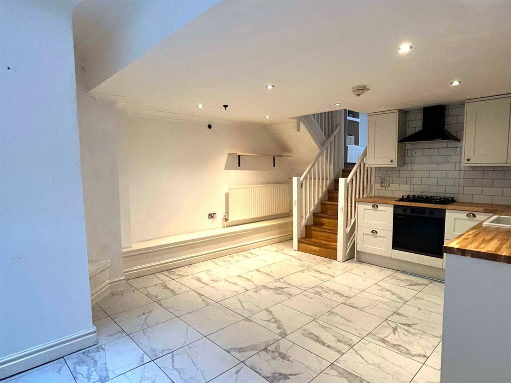 Additional property image - The Cedars, Moseley, Birmingham
