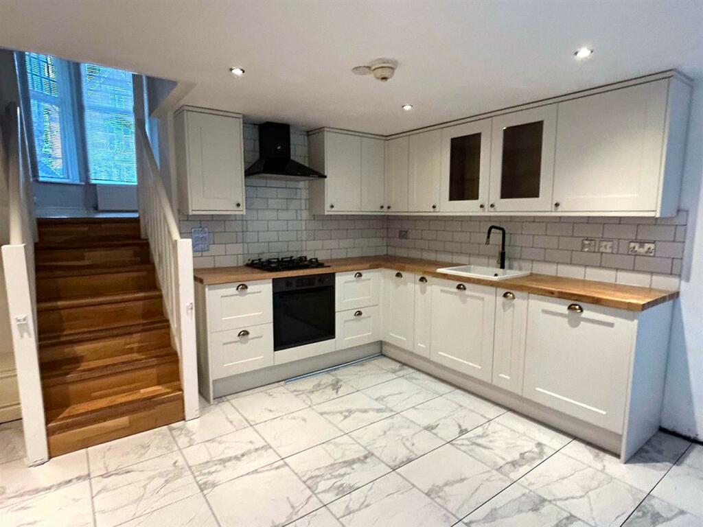 Additional property image - The Cedars, Moseley, Birmingham