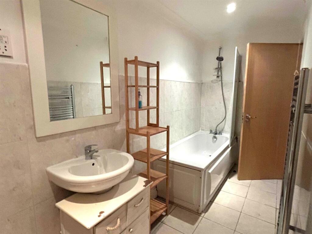 Additional property image - The Cedars, Moseley, Birmingham