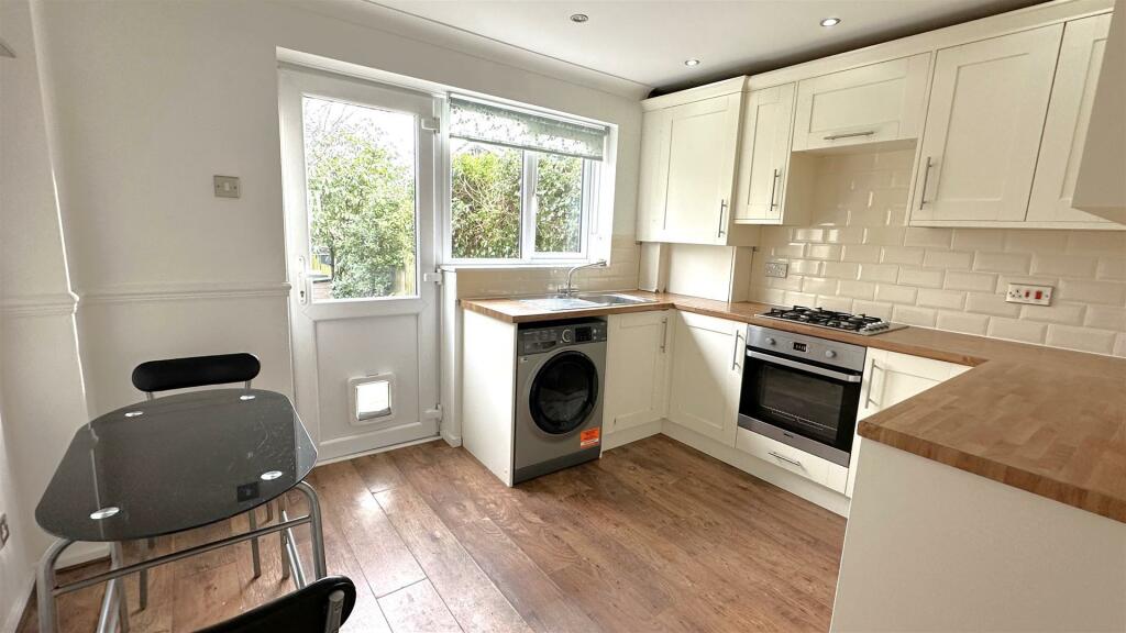 Additional property image - Raddlebarn Farm Drive, Birmingham