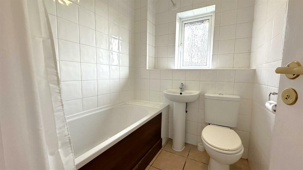 Additional property image - Raddlebarn Farm Drive, Birmingham