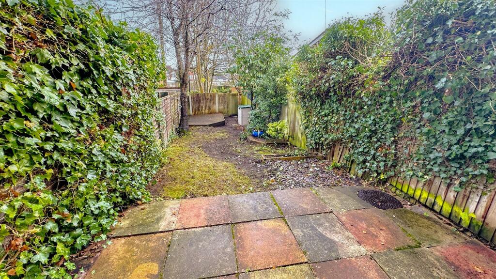 Additional property image - Raddlebarn Farm Drive, Birmingham