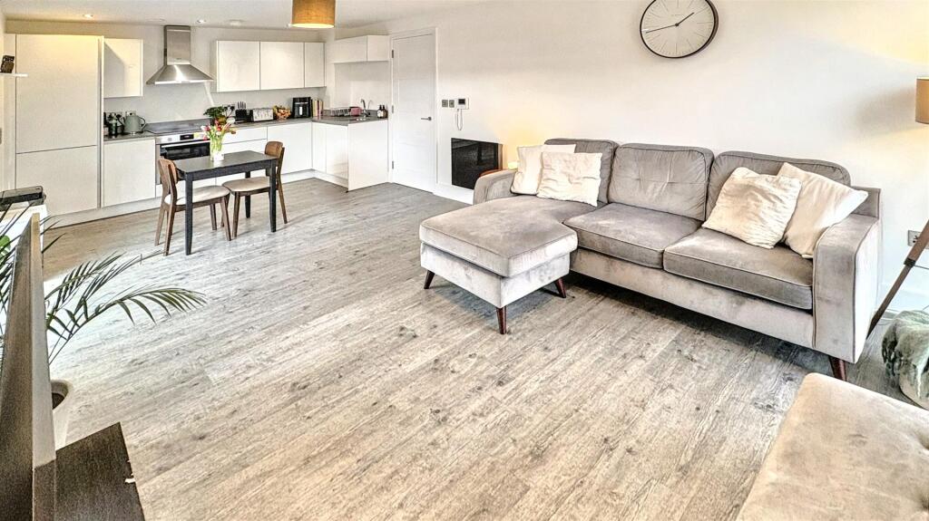 Additional property image - Moseley Central, 126 Alcester Road, Birmingham