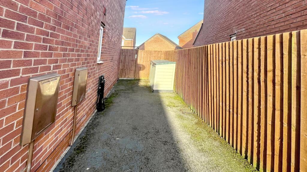 Additional property image - Wilfred Mews, Wythall