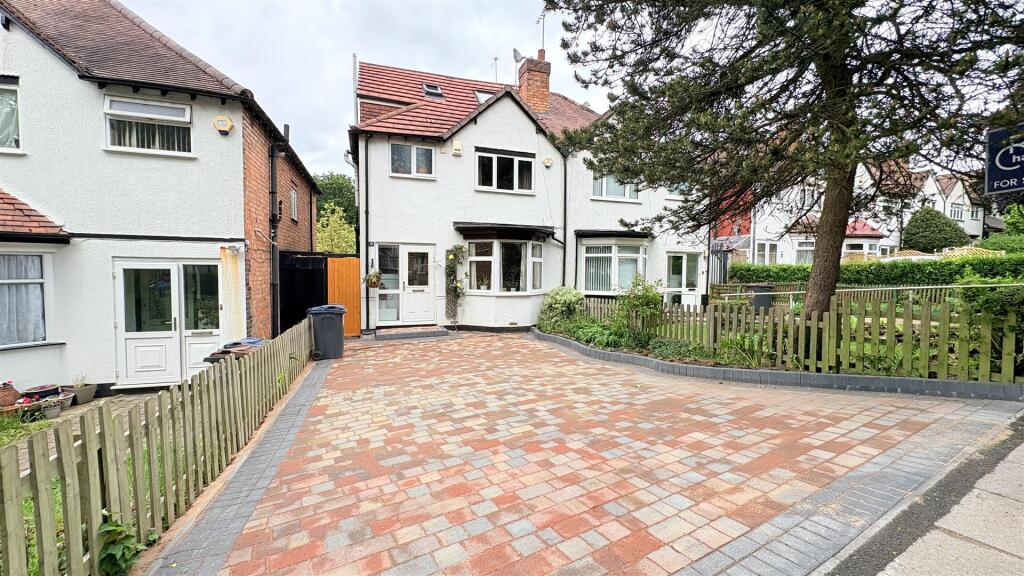 Main image of property: Green Road, Hall Green