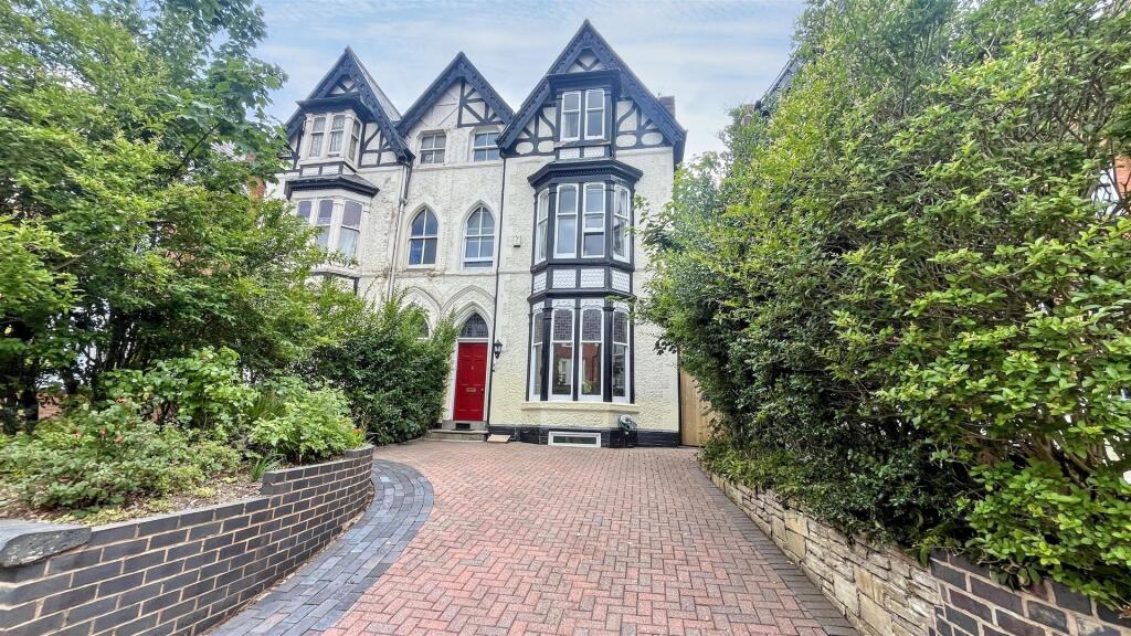 Main image of property: Forest Road, Moseley