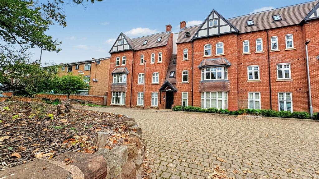 Main image of property: Oakfield Apartments, 37, Wake Green Road, Birmingham