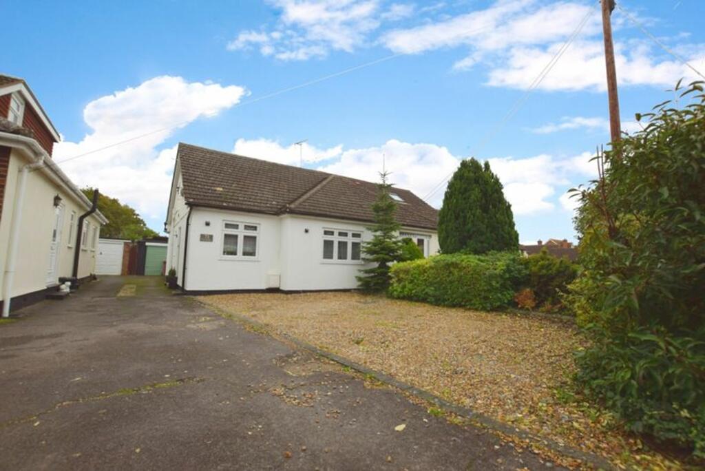 3 bedroom semidetached house for sale in Church Lane, Bulphan, RM14
