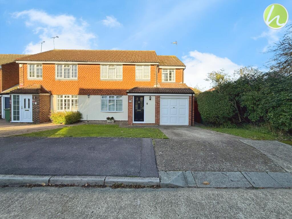 Main image of property: Champion Close, Stanford-Le-Hope, SS17