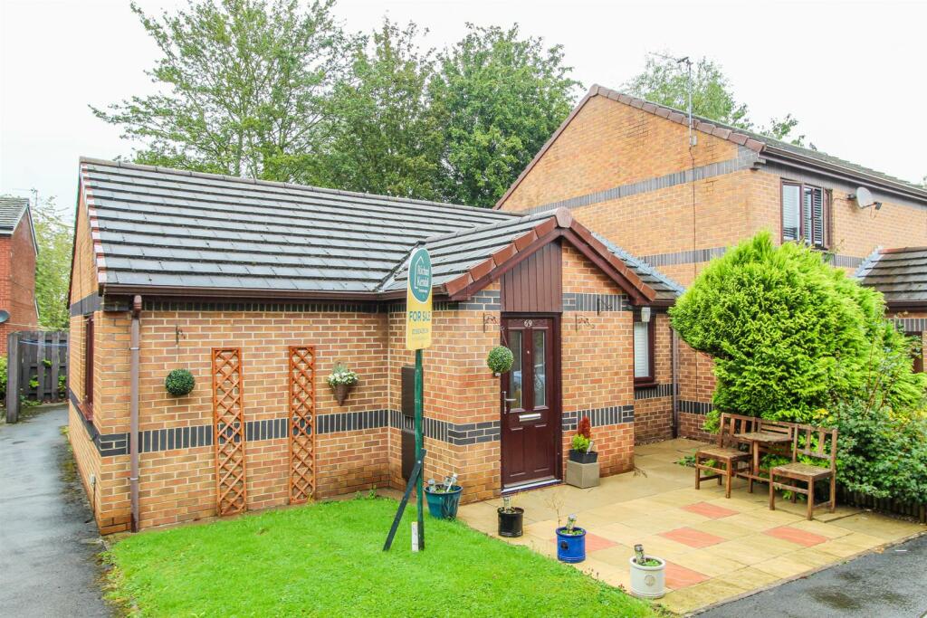 2 Bedroom Semi Detached Bungalow For Sale In The Grove Walton Wf2