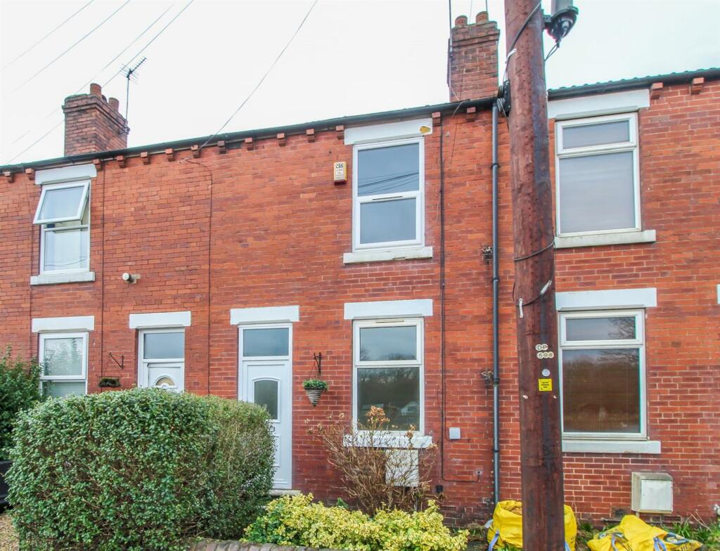2 bedroom terraced house for sale in Aberford Road, Stanley, Wakefield, WF3