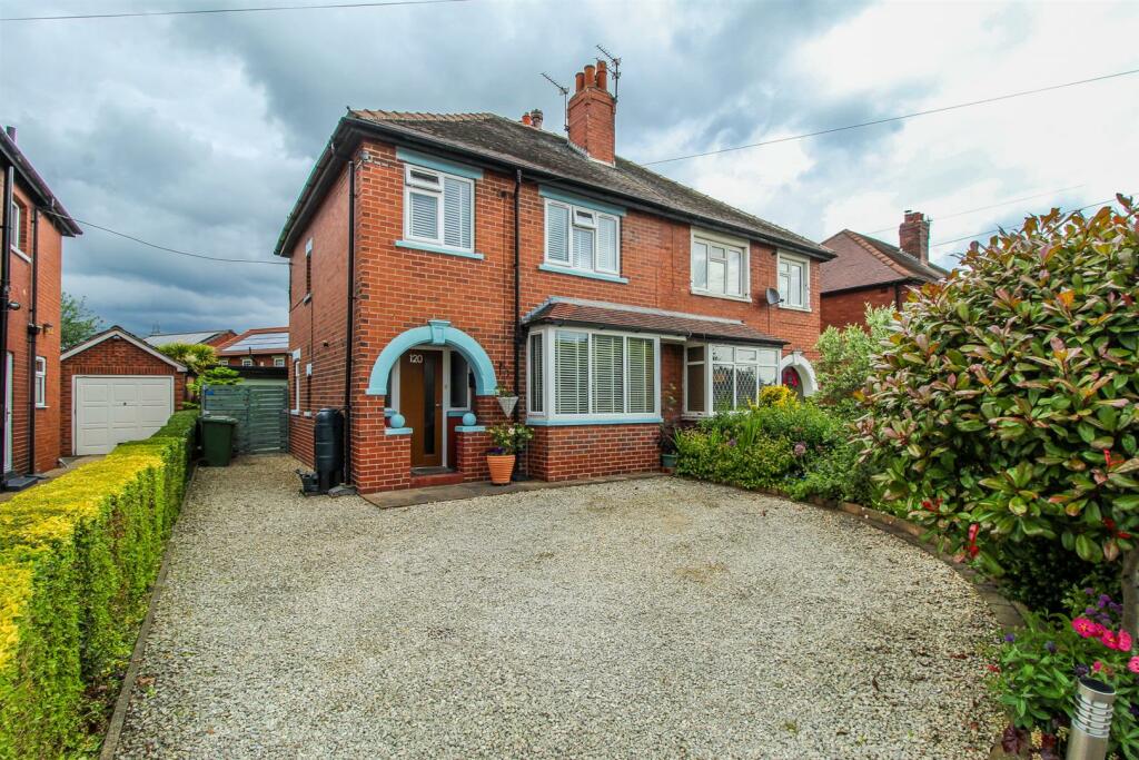 3 bedroom semidetached house for sale in Wrenthorpe Lane, Wrenthorpe
