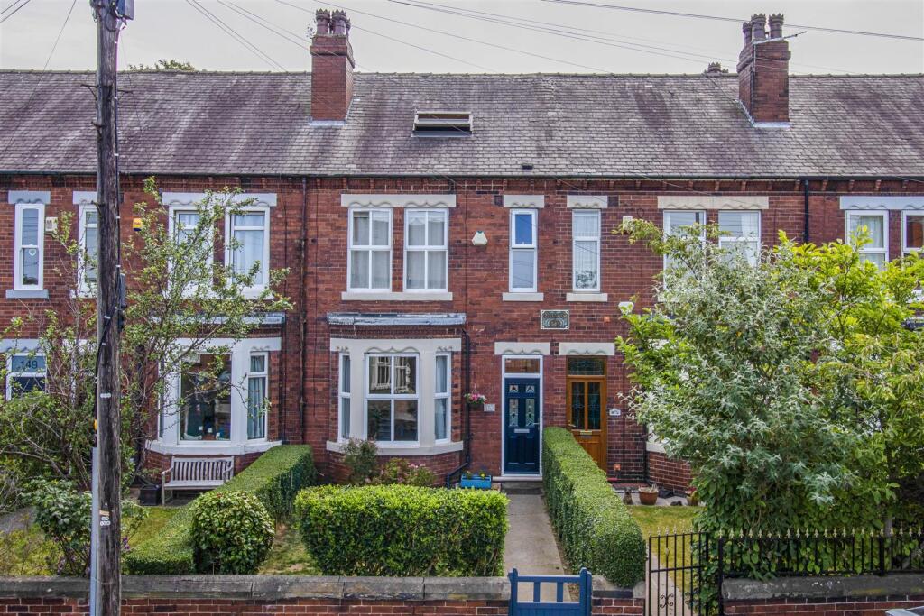 Main image of property: Oakenshaw Lane, Walton, Wakefield