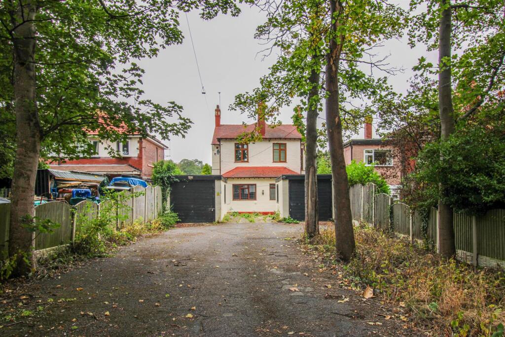 Main image of property: Chevet Lane, Sandal, Wakefield