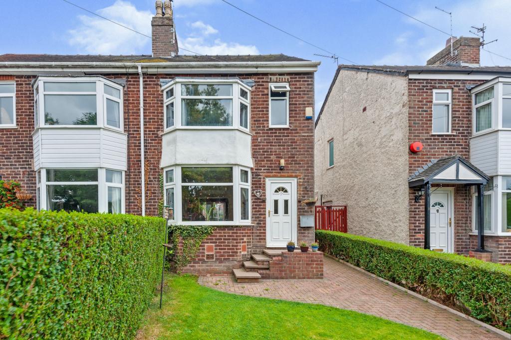 2 bedroom semidetached house for sale in Mere Lane, Pickmere