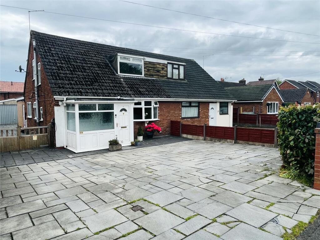 4 bedroom bungalow for sale in Townfield Lane, Barnton, Northwich