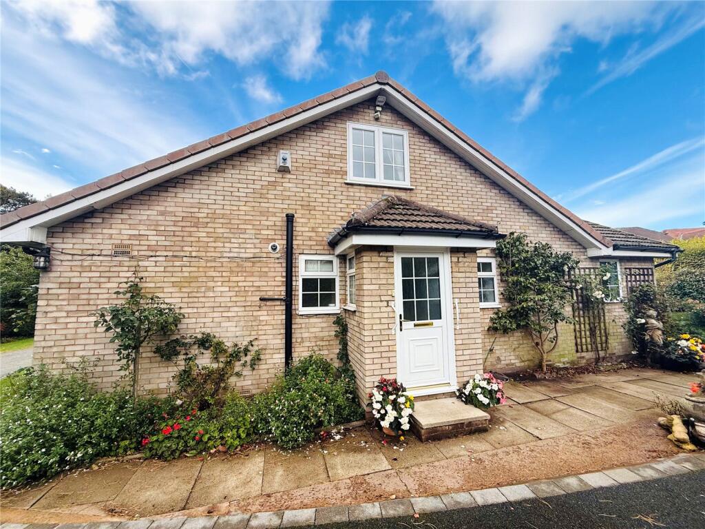 Main image of property: Chelford Road, Knutsford, Cheshire, WA16