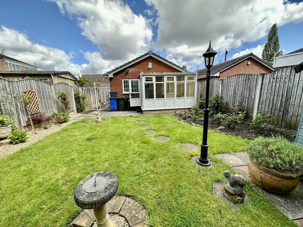 2 bedroom detached bungalow for sale in Arden Gate, Balby, Doncaster, DN4