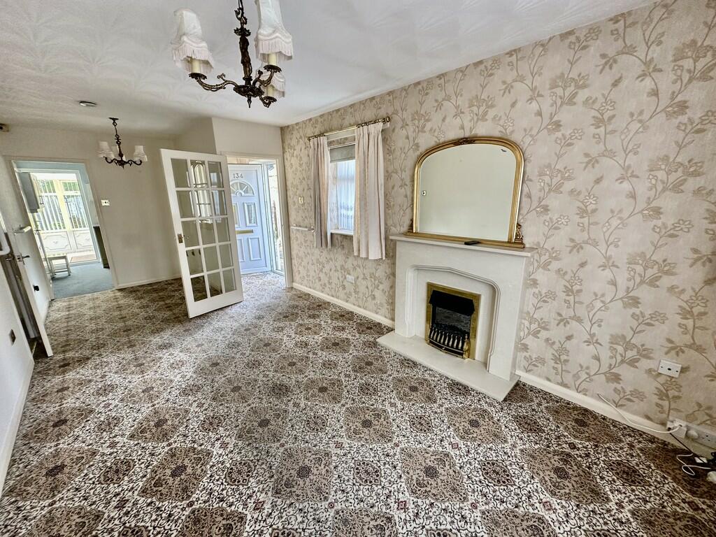 2 bedroom detached bungalow for sale in Arden Gate, Balby, Doncaster, DN4