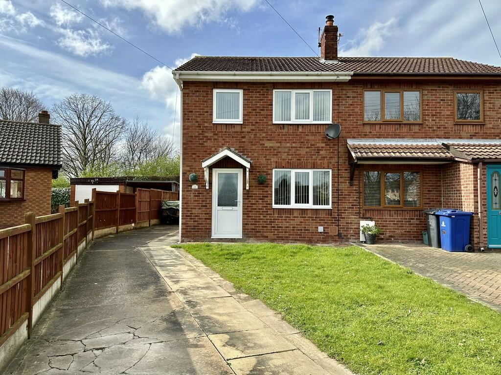 3 bedroom semidetached house for sale in Measham Drive, Stainforth