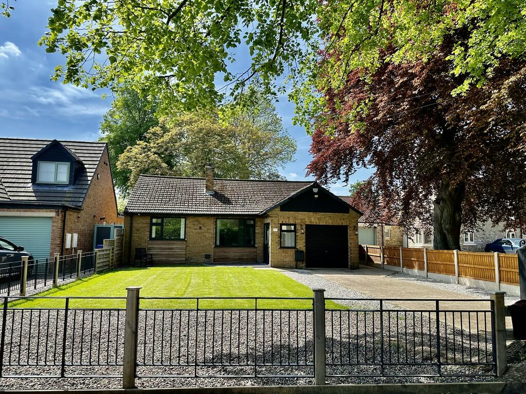 3 bedroom detached bungalow for sale in Ings Lane, Arksey, Doncaster, DN5