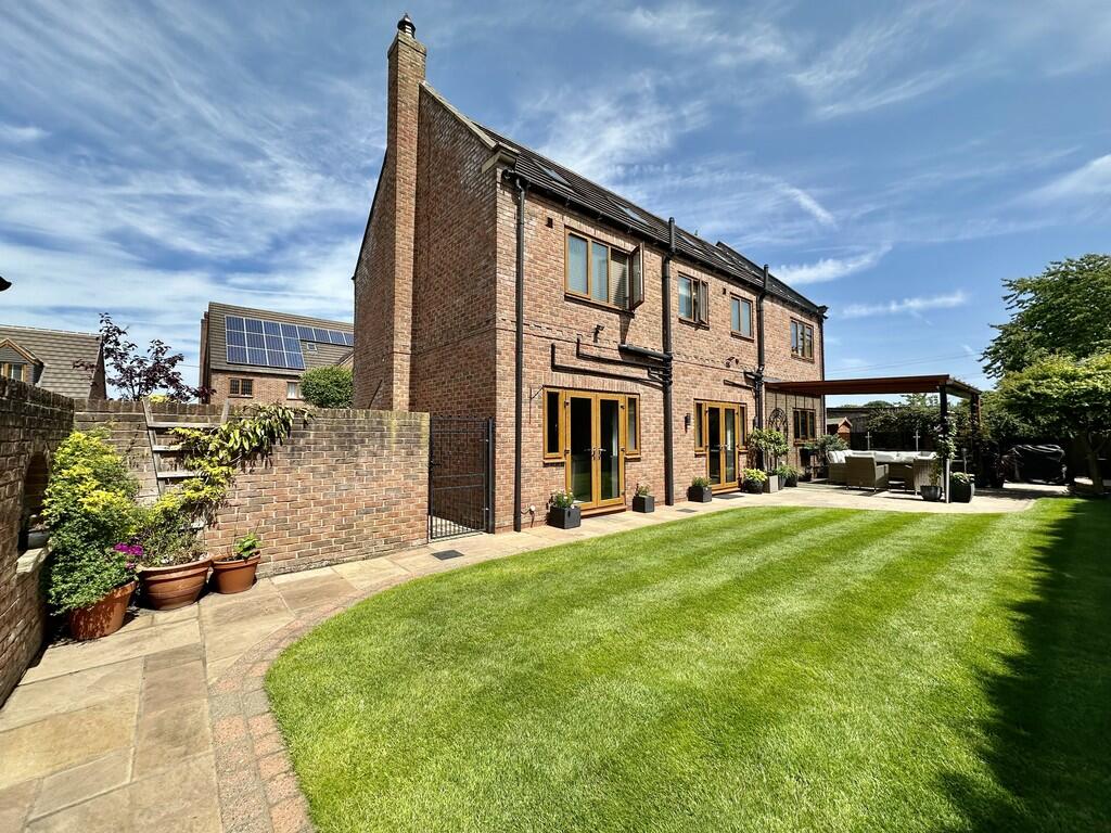 Main image of property: Whiphill Lane, Armthorpe, Doncaster