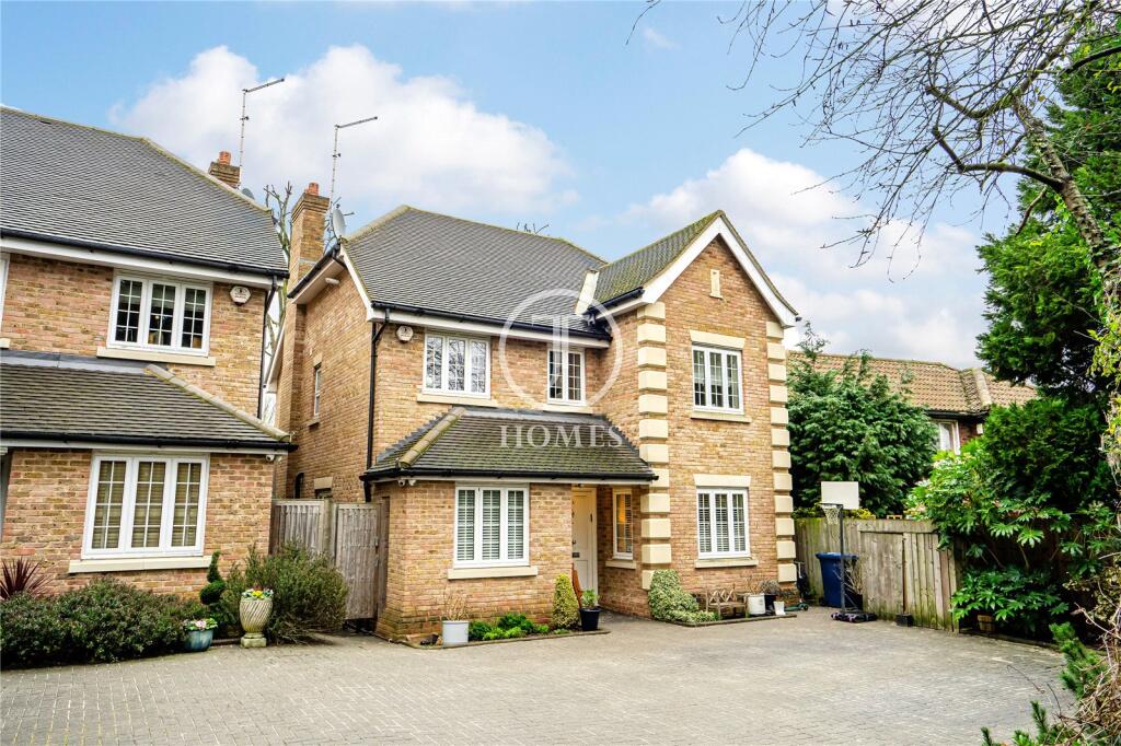 Main image of property: Garrick Way, London, NW4