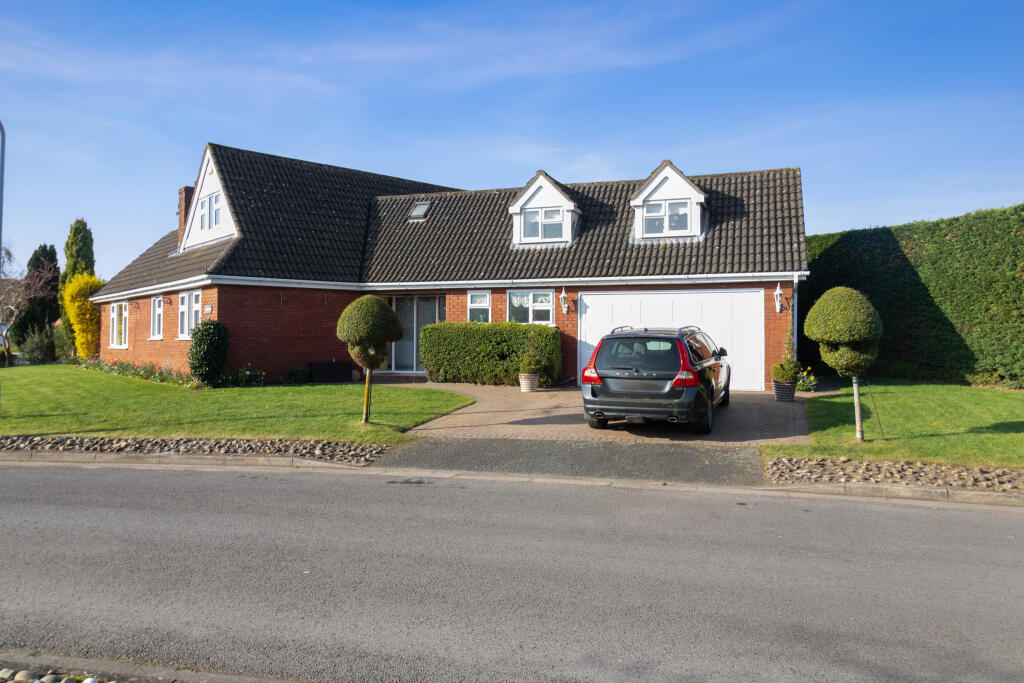 Main image of property: Eastbank Drive, Northwick, Worcester