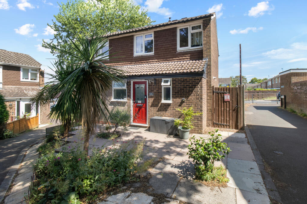 Main image of property: Droitwich, WR9 8SR