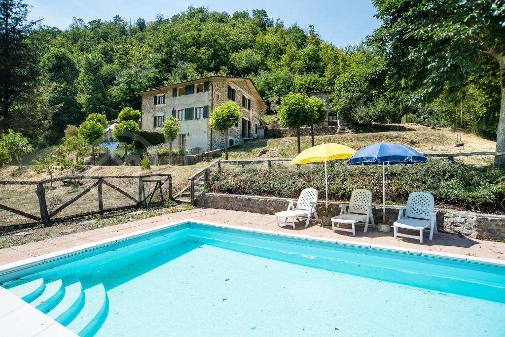 Barga Stone House for sale