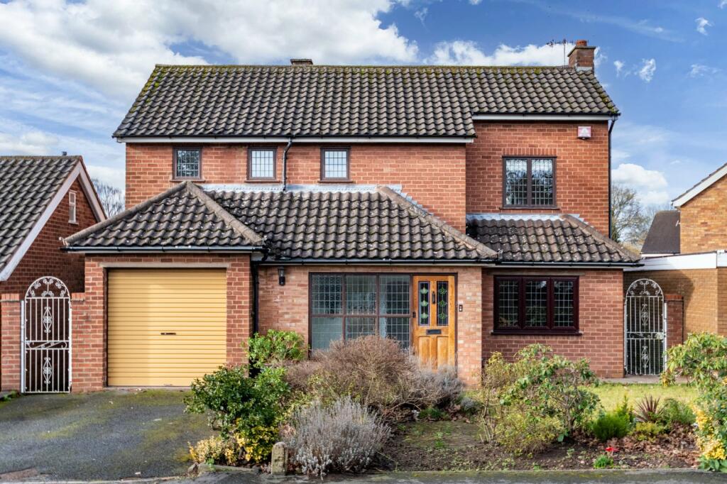 3 bedroom detached house for sale in Worcester Lane, Stourbridge, West