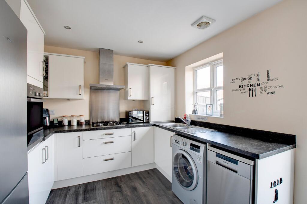Additional property image - Bhullar Way, Oldbury, West Midlands, B69