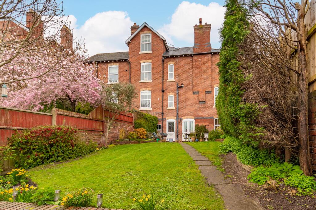 Main image of property: Worcester Street, Stourbridge, West Midlands, DY8
