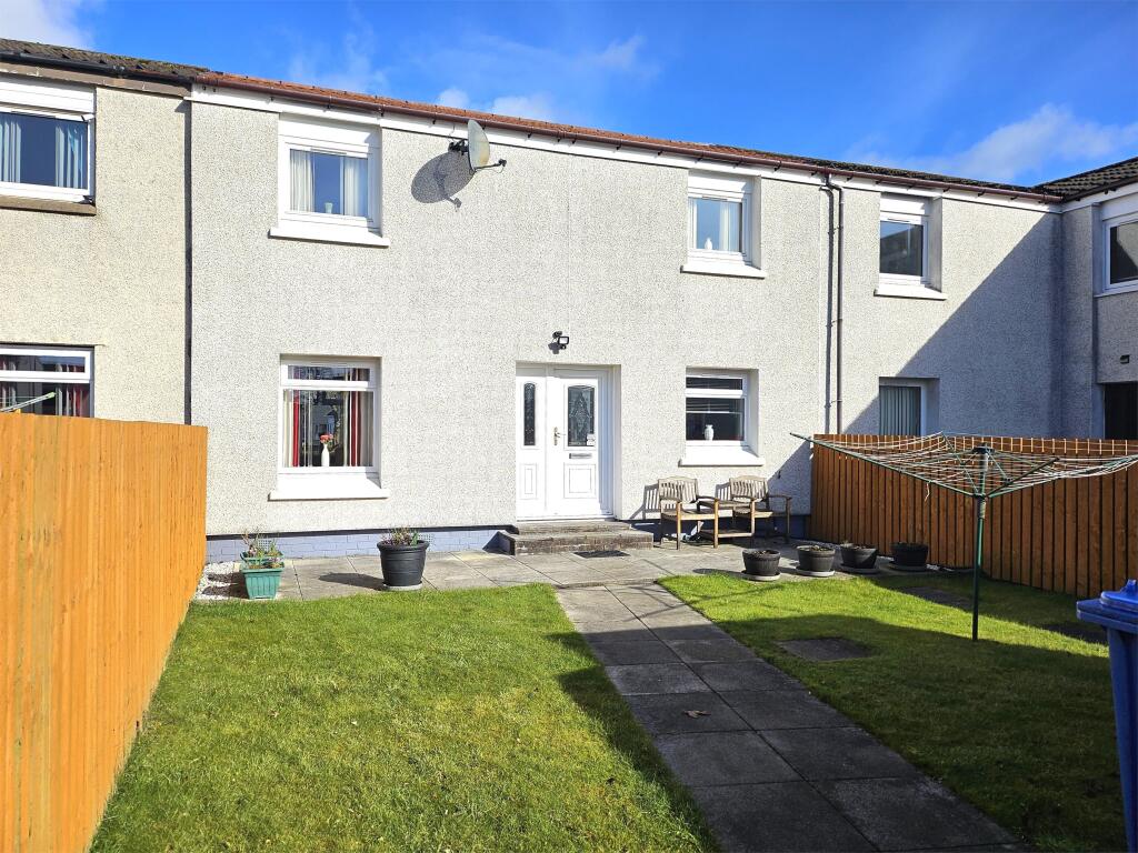 Main image of property: 78 Dunvegan Place, Irvine, KA12 9LZ