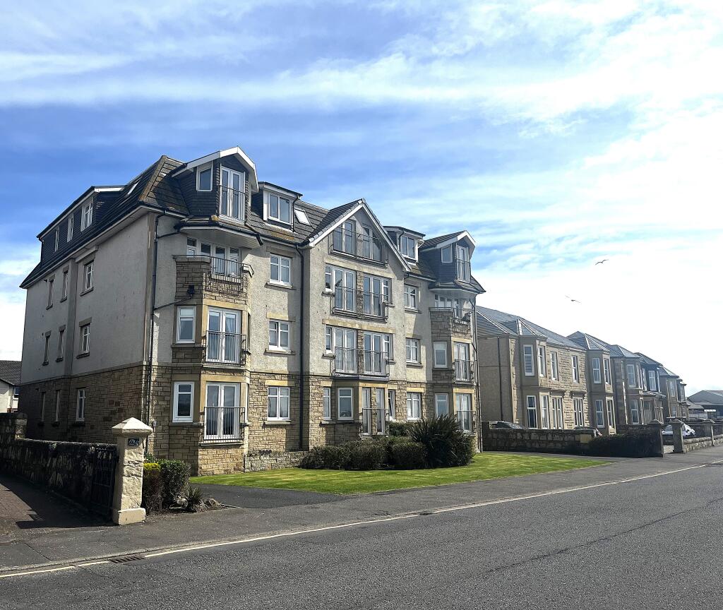 Main image of property: 15e Winton Circus, Saltcoats, KA21 5DA
