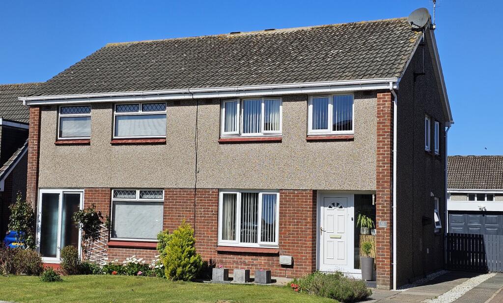 Main image of property: 55 Greenacres, Ardrossan, KA22 7PP