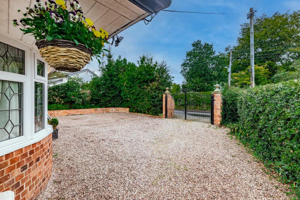 Additional property image - Gated Bungalow in Acton Bridge with Annexe.