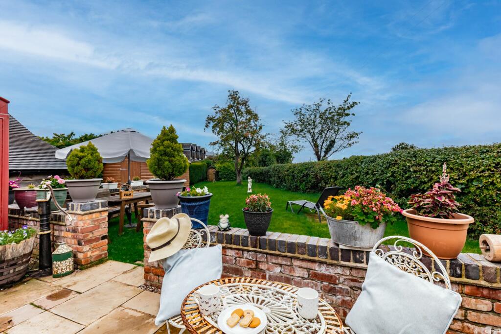 Additional property image - Gated Bungalow in Acton Bridge with Annexe.