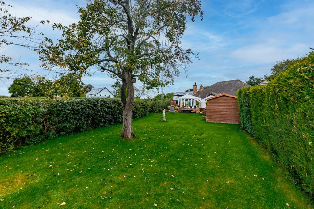 Additional property image - Gated Bungalow in Acton Bridge with Annexe.