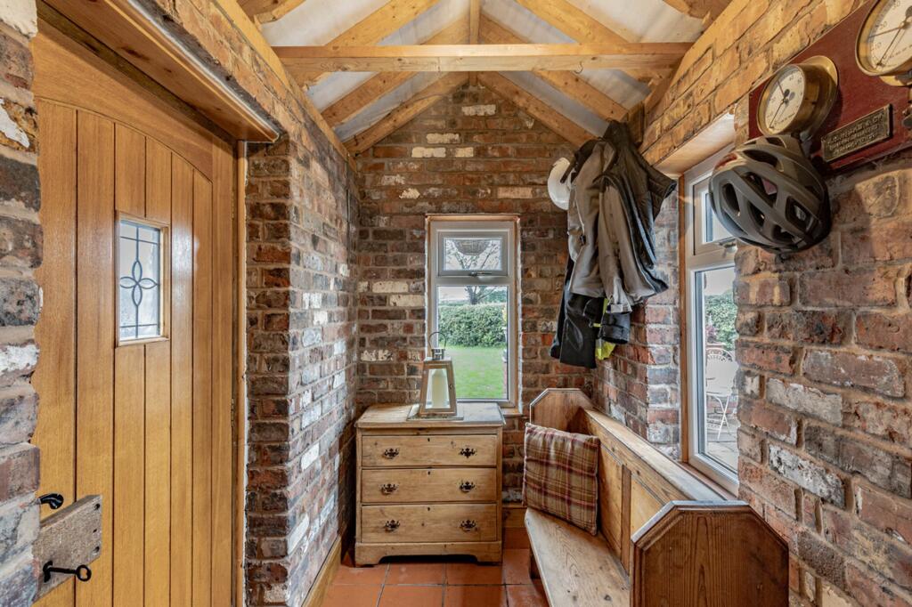 Additional property image - Gated Bungalow in Acton Bridge with Annexe.