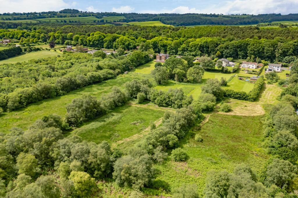 Additional property image - Extended Oakmere home with a large plot.