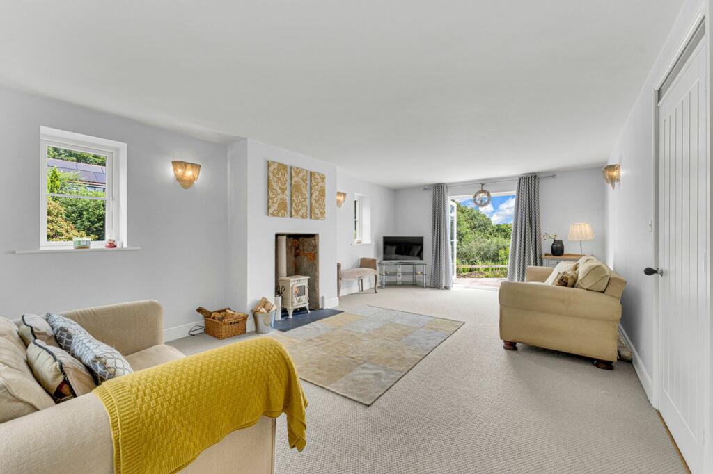 Additional property image - Extended Oakmere home with a large plot.